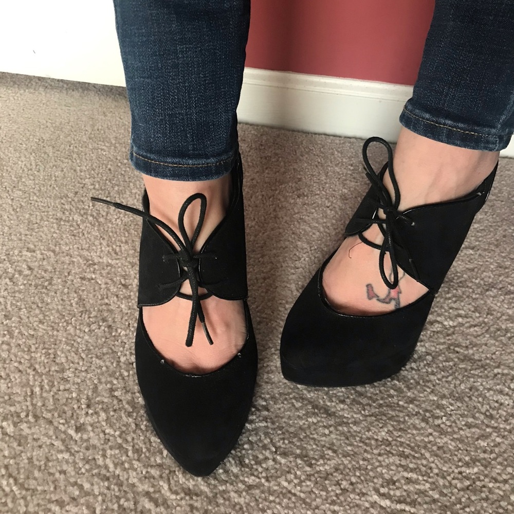 Lace up black heels